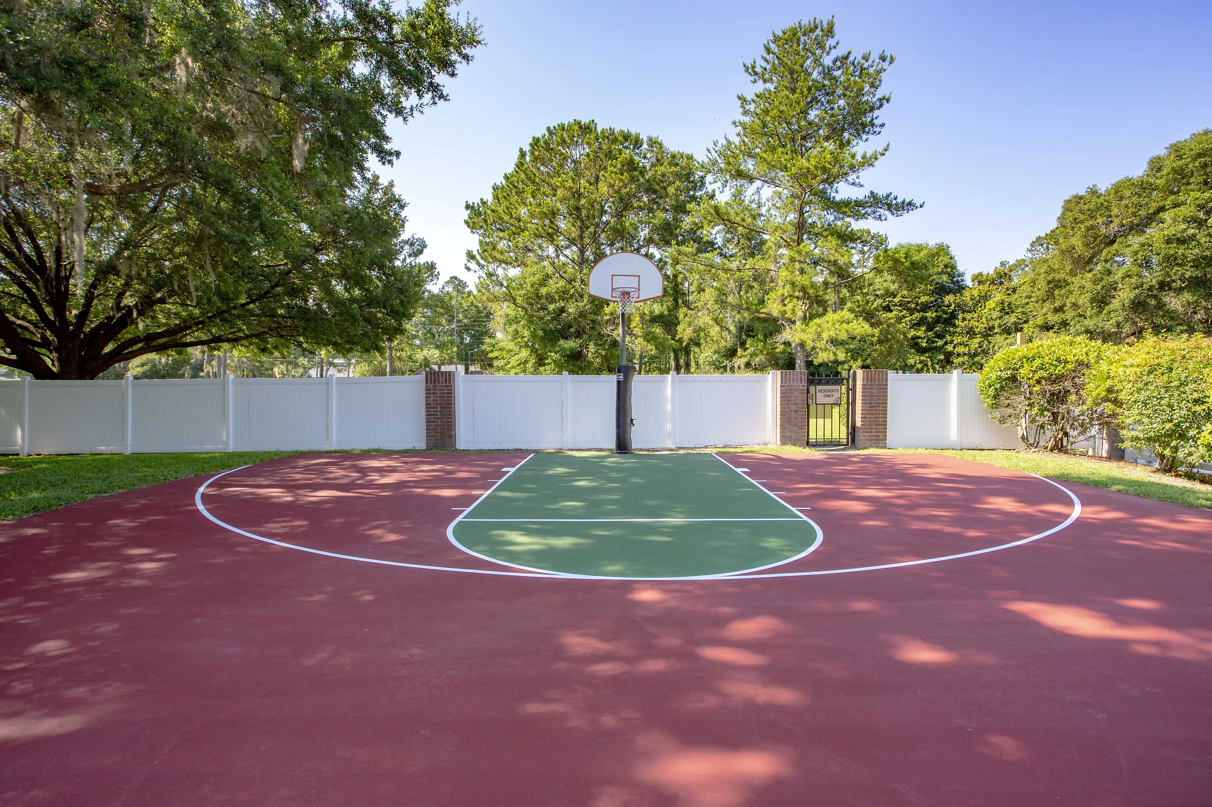 Outdoor half basketball court