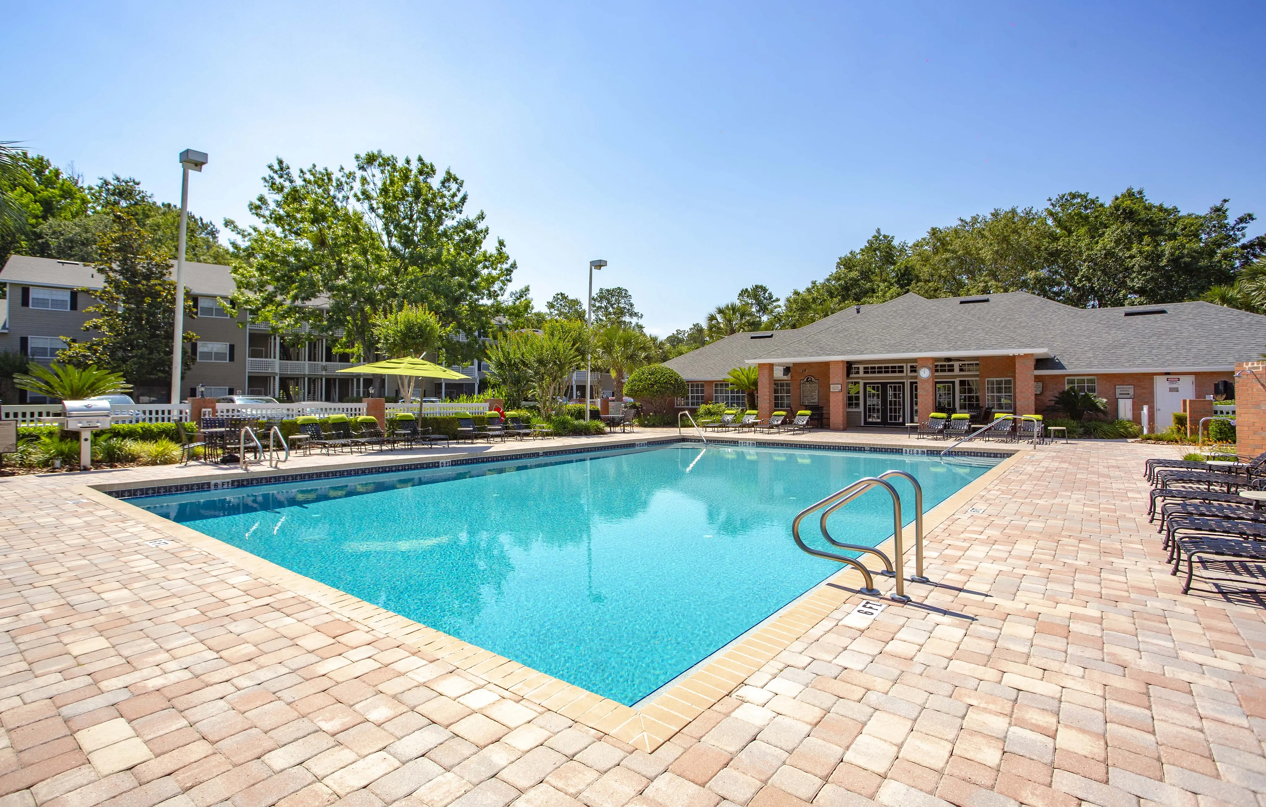 Sparkling swimming pool