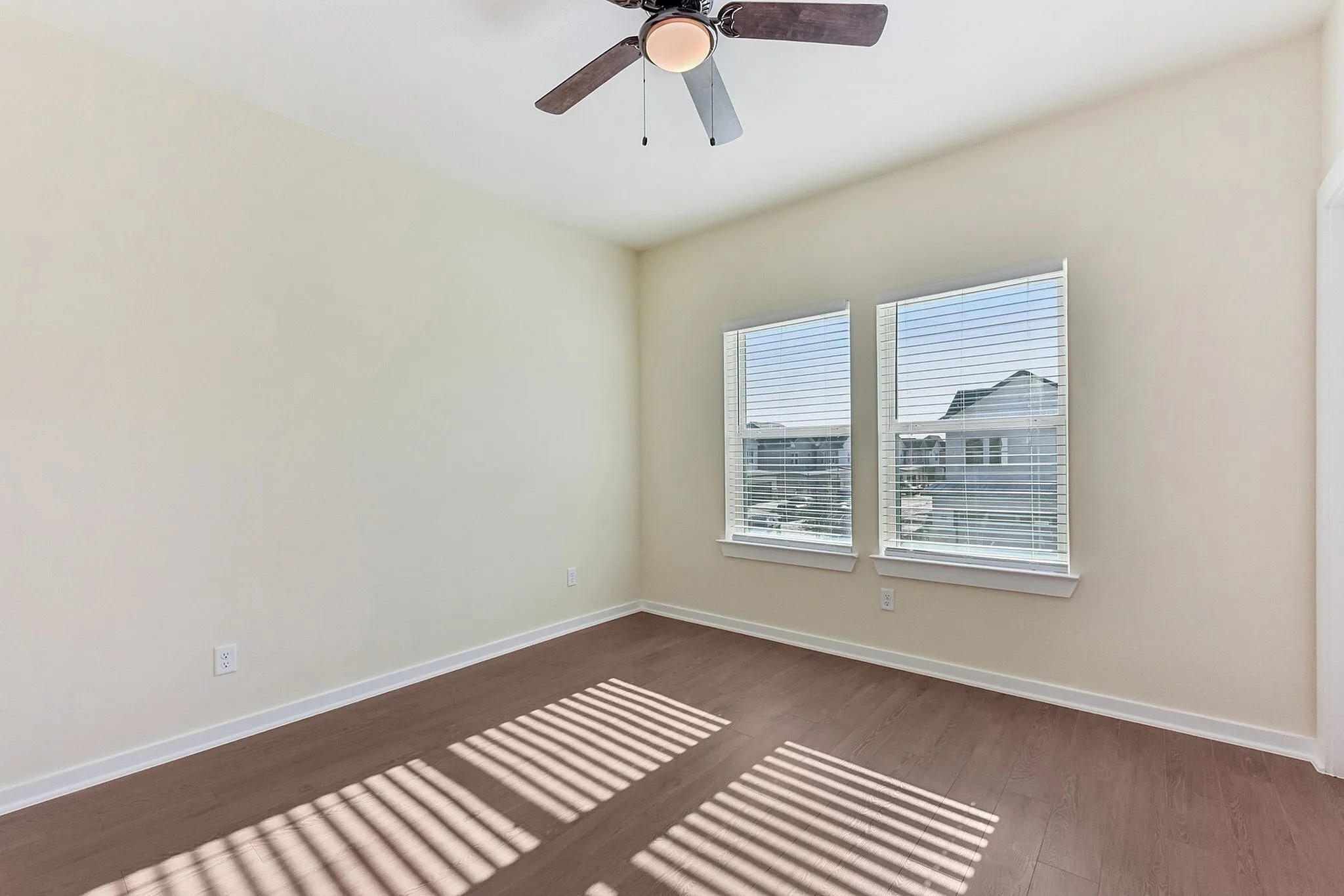 Bedroom with ceiling fan
