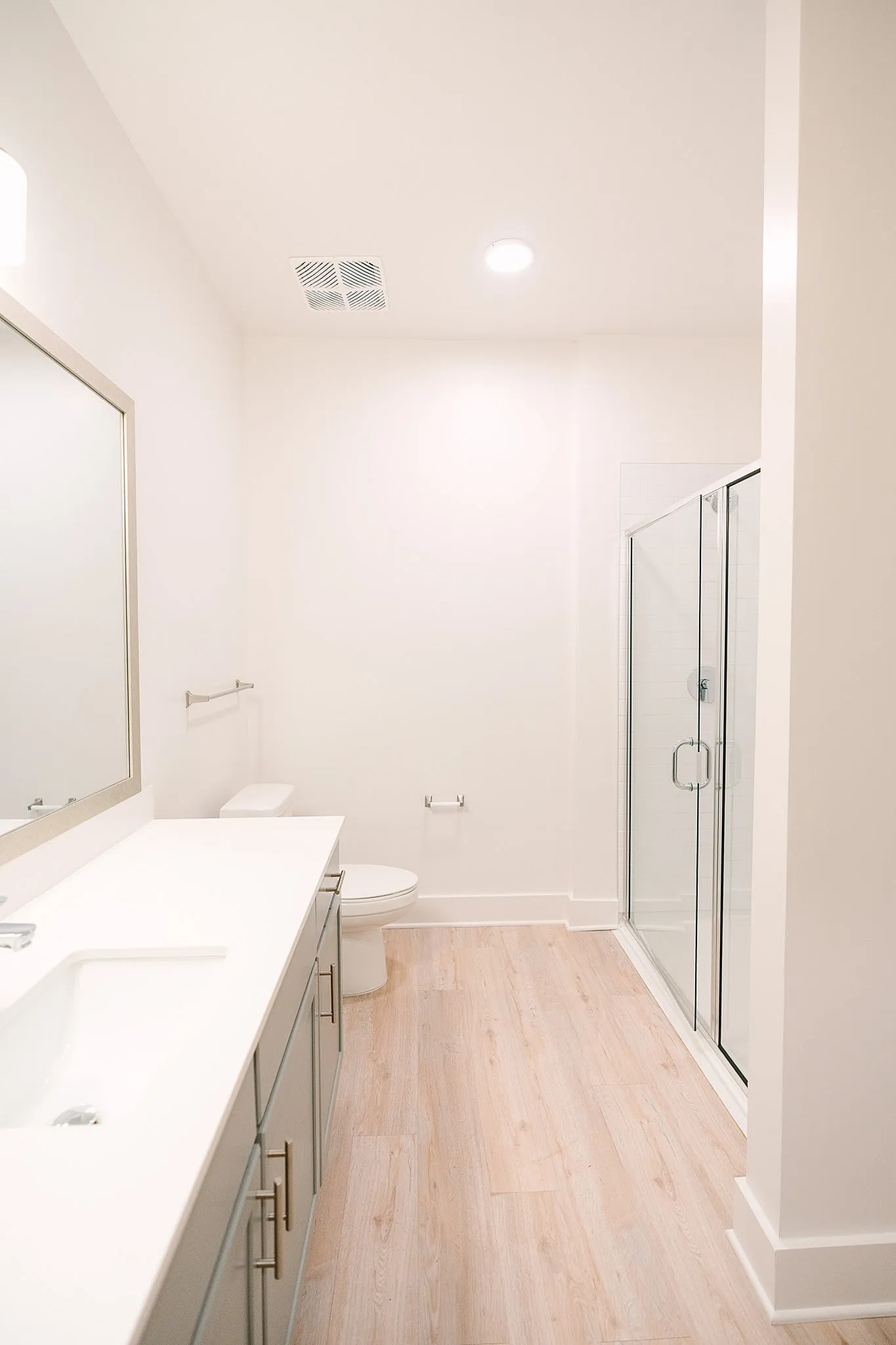 large bathroom with storage