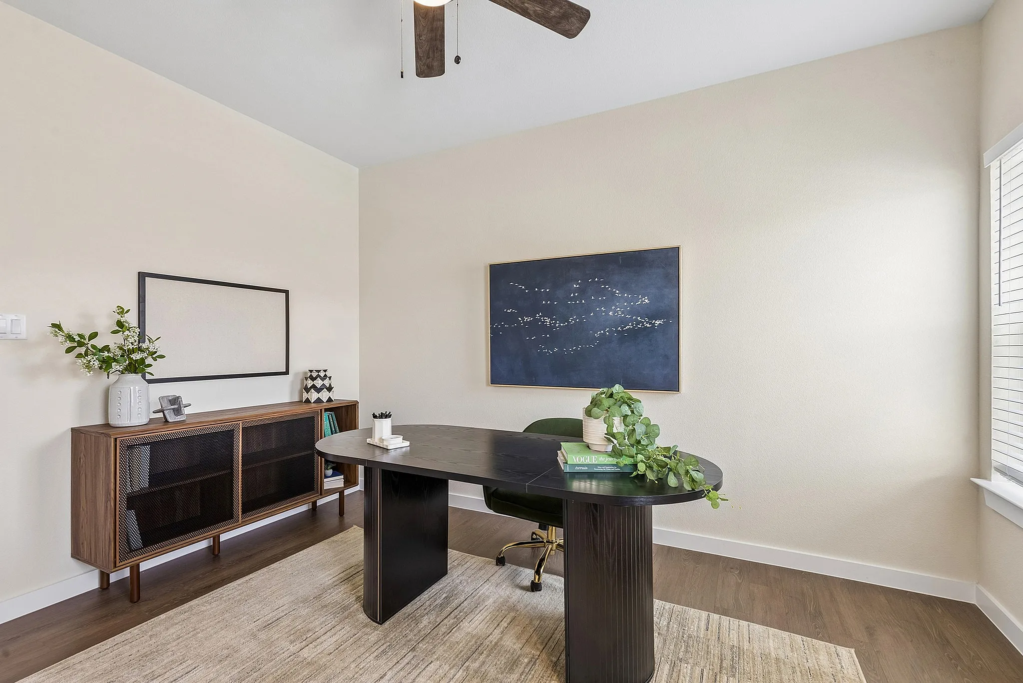 Lone Oak Homes - Elegant Office