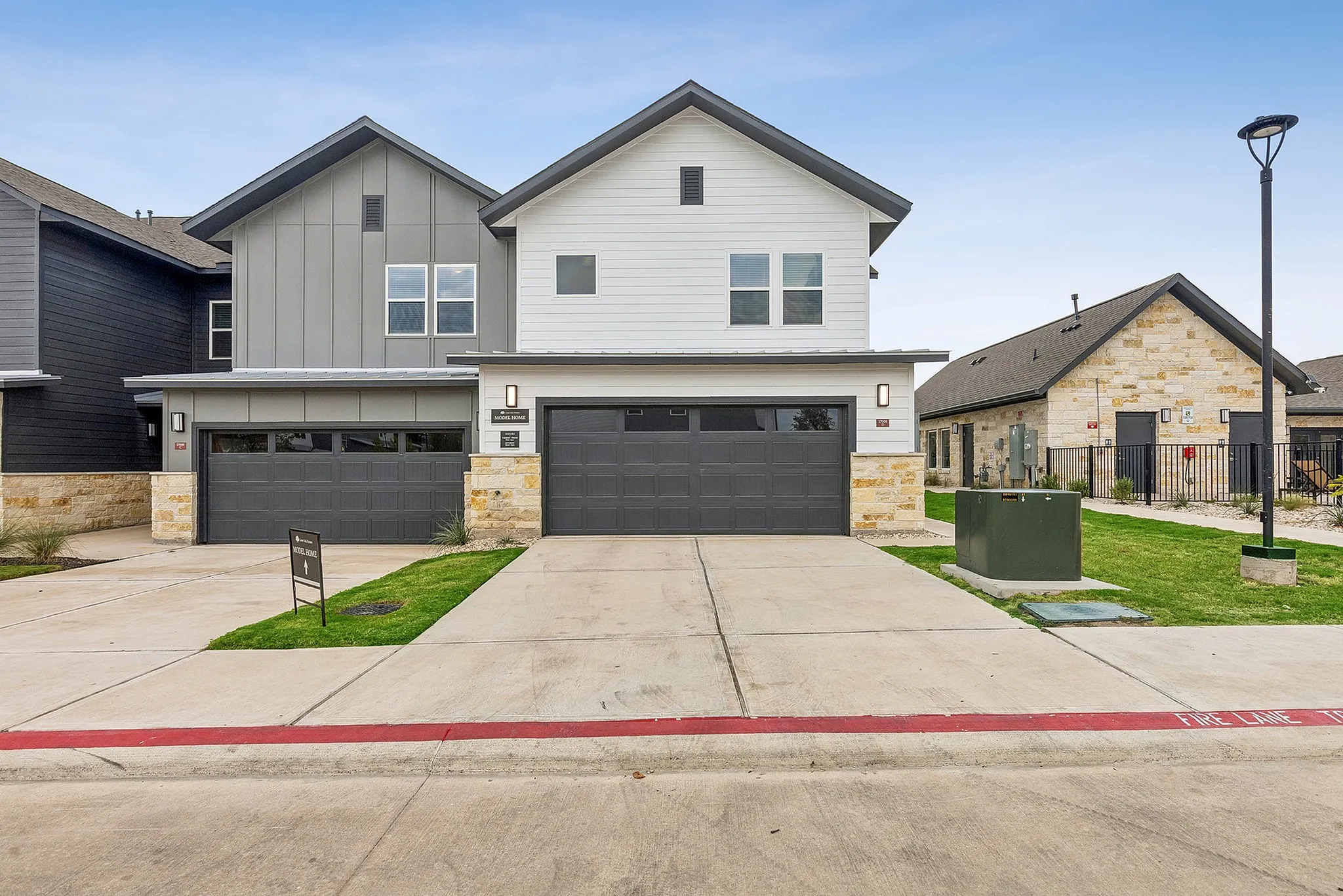 Lone Oak Homes - Front View