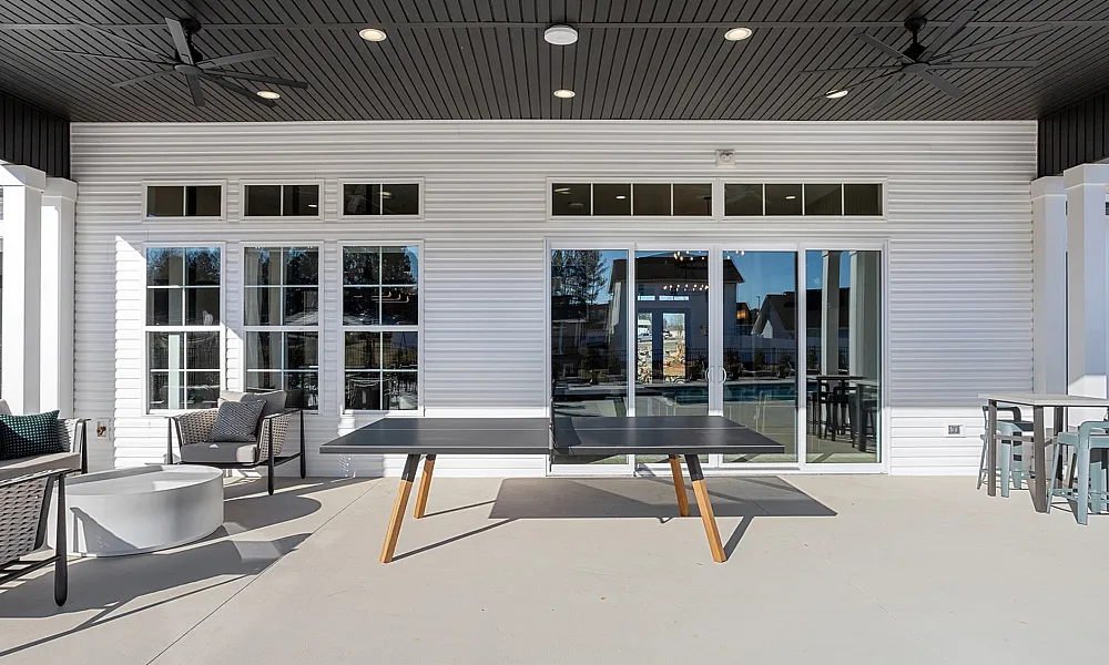 Outdoor ping pong table