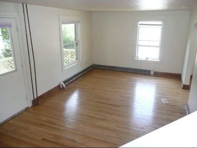 Gill Street House - Three Bedroom Unfurnished