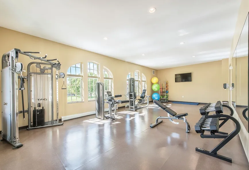 Echelon Apartments at Innovation Campus | Apartments In Wauwatosa, WI