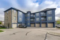 From private balconies to attached garages, our homes at The Ivy offer thoughtful extras you’ll appreciate every day.