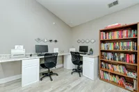 Need a quiet space to focus? Hamilton Station’s business center offers dedicated workstations perfect for remote work, study sessions, or catching up on emails.