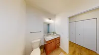 Shooting Star - Secondary Bathroom