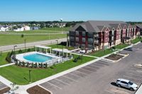 The Terraces of Windsor Crossing - Saltwater Pool