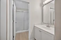 SIGNATURE PACKAGE Bathroom | Updated Finishes