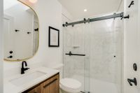 Clean Aesthetic Bathroom