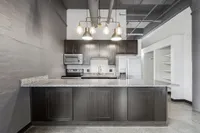 55-web-or-mls-1627 Penn Ave Unit 504-S2409-012