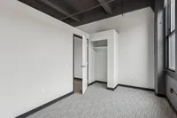 62-web-or-mls-1627 Penn Ave Unit 504-S2409-019