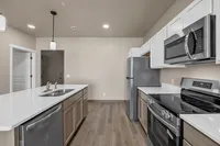 220_Rapids_Square_Unit_202-4