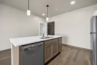 220_Rapids_Square_Unit_202-5