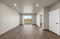 220_Rapids_Square_Unit_202-9