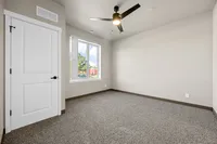 220_Rapids_Square_Unit_202-13