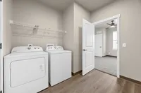 220_Rapids_Square_Unit_202-17