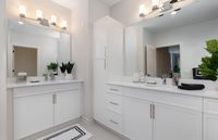 Experience the elegance of this modern bathroom design, perfect for relaxation and comfort.