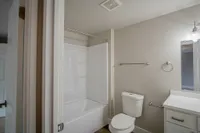 Gala Premium - Bathroom