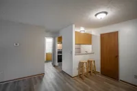 Rhea Semi-Premium - Living