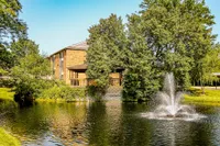 Ashton Lake Apartments