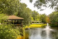 Ashton Lake Apartments