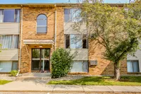 Ashton Lake Apartments