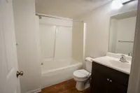 Robinson - Bathroom 2