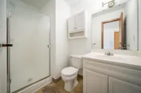Eventide - Bathroom 1
