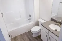 Huron - Bathroom 1