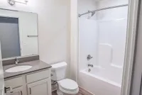 Traverse - Bathroom