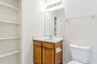 Arbor - Bathroom 2