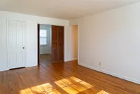 Bungalow - Living Room