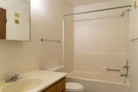 Colonial - Bathroom