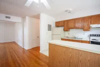 Cottage - Kitchen