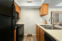 Lakeview Loft - Kitchen