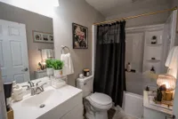 Walt Model - Bathroom