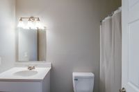 Maya - Bathroom