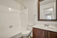 Evergreen - Bathroom
