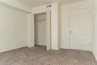 Manchester Premium - Bedroom 2