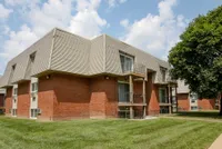 Wade Manor Apartments