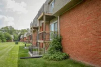 Wade Manor Apartments