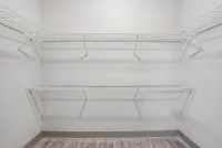 Lenox - Walk-in Closet 1