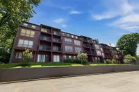 Eagles Eyrie Apartments