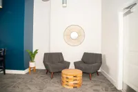 Corner Lounge