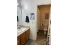 Ave 301 bathroom2