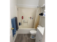 Ban2 bathroom3