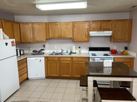 Gran1 kitchen