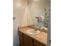 CH15 bathroom3